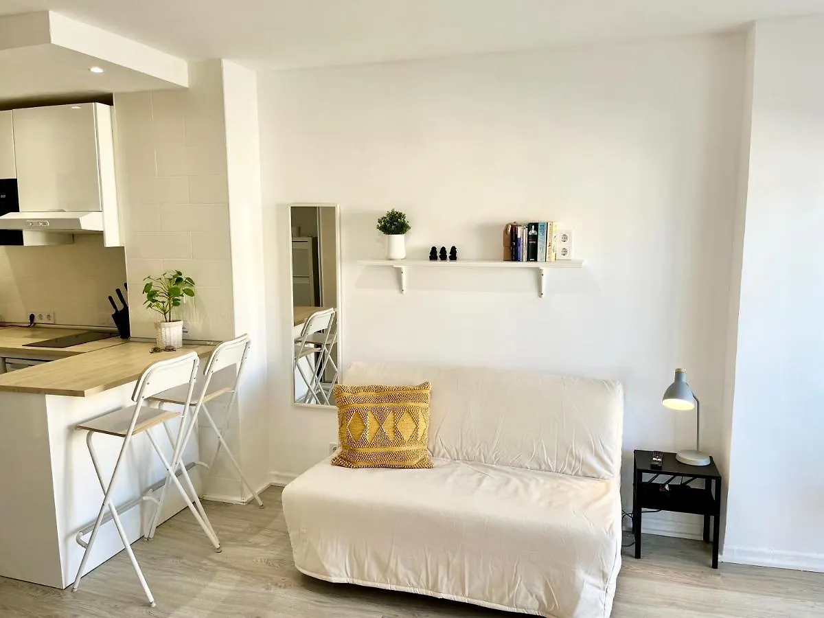 Cozy Central Studio Near The Beach Benalmádena