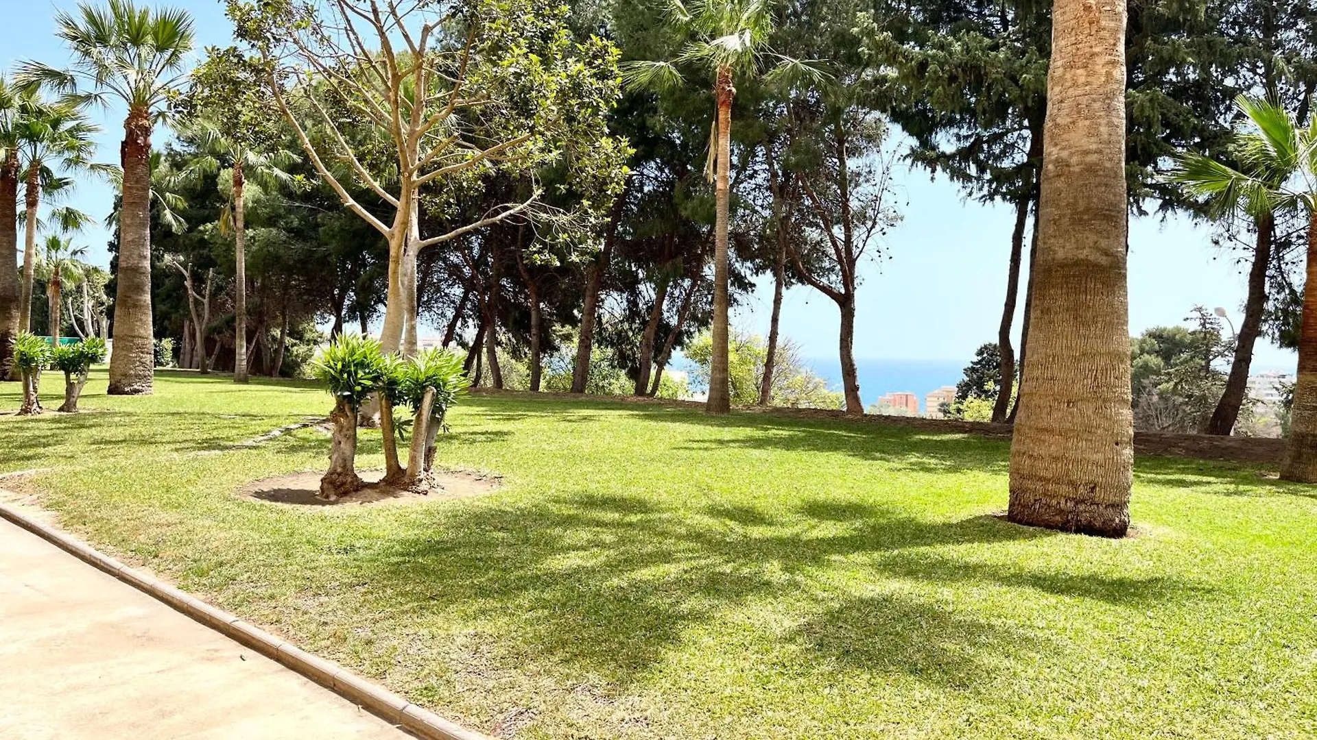 Lägenhet Cozy Central Studio Near The Beach Benalmádena